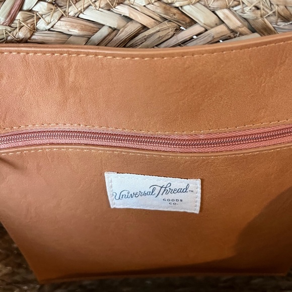 PRICE DROP! ✨ Straw tote bag - Picture 3 of 3